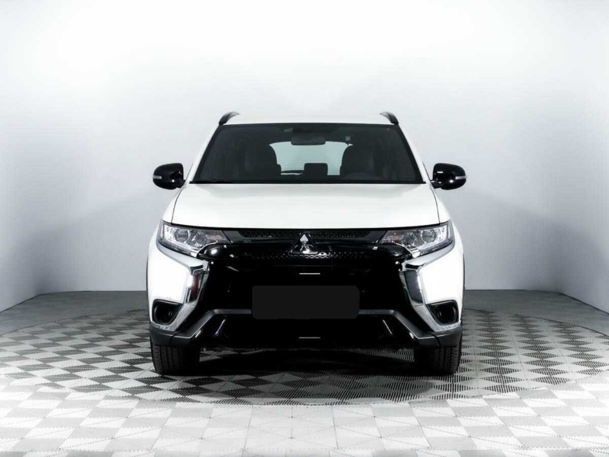 Купить Mitsubishi Outlander с пробегом. Фото: #1