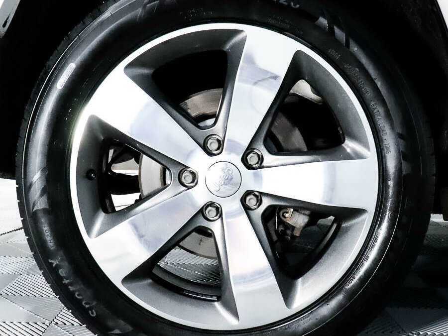 Купить Jeep Grand Cherokee с пробегом. Фото: #22