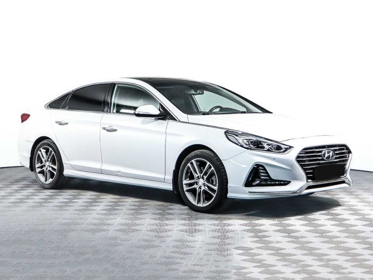 Купить Hyundai Sonata с пробегом. Фото: #2