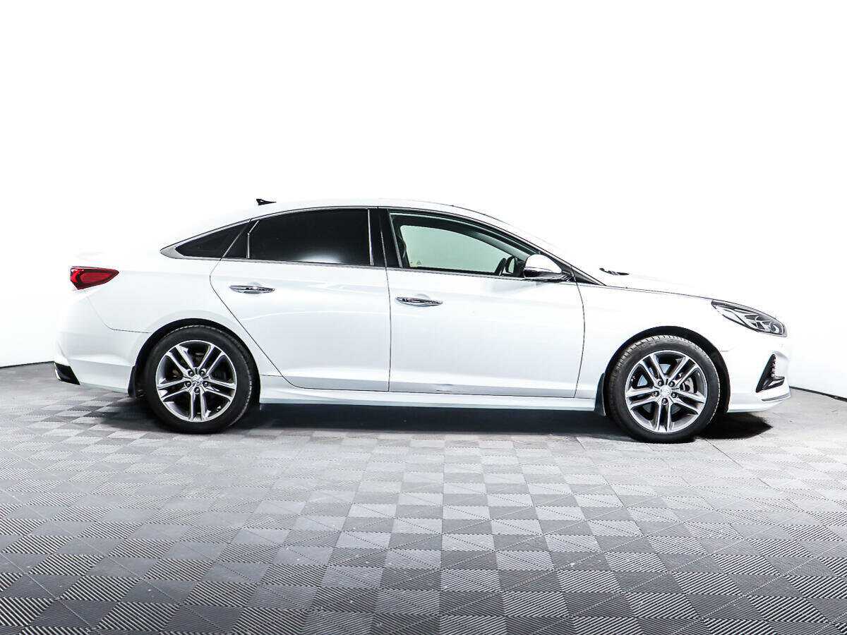 Купить Hyundai Sonata с пробегом. Фото: #3