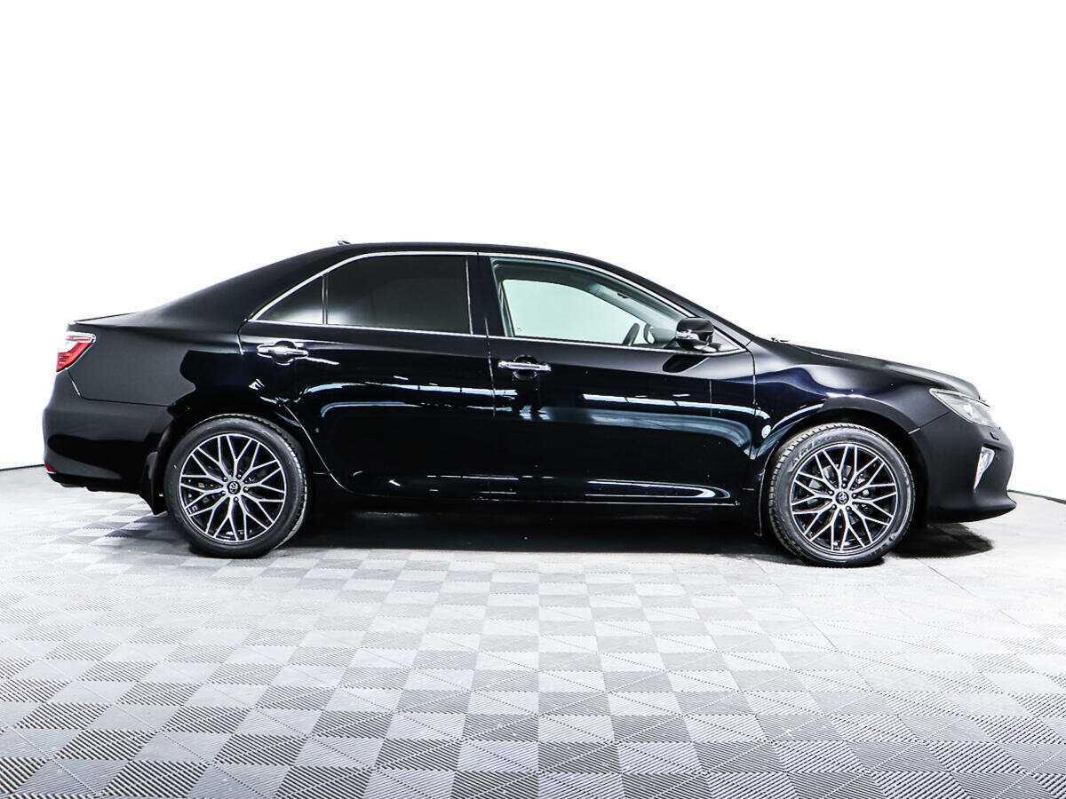 Купить Toyota Camry с пробегом. Фото: #2