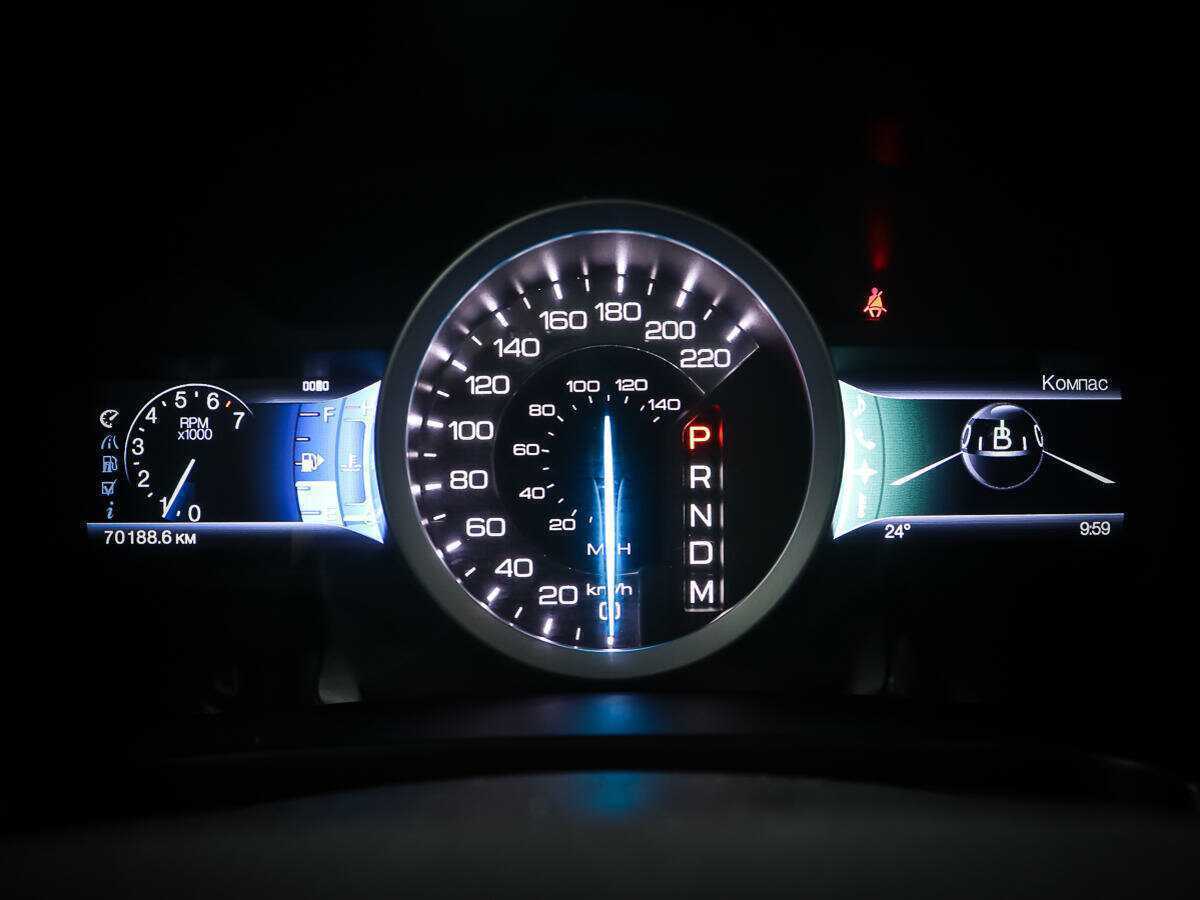 Купить Ford Explorer с пробегом. Фото: #14