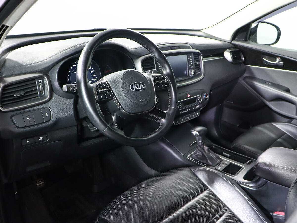 Купить Kia Sorento с пробегом. Фото: #13