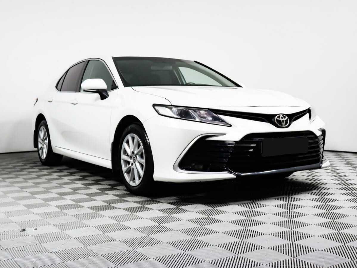 Купить Toyota Camry с пробегом. Фото: #2