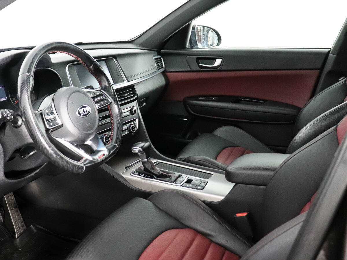 Купить Kia Optima с пробегом. Фото: #10