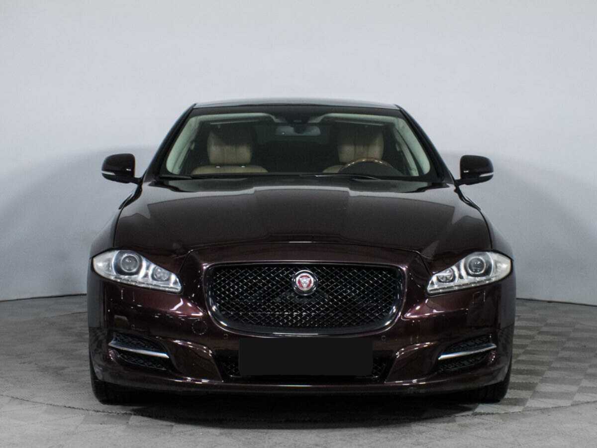 Купить Jaguar XJ с пробегом. Фото: #1
