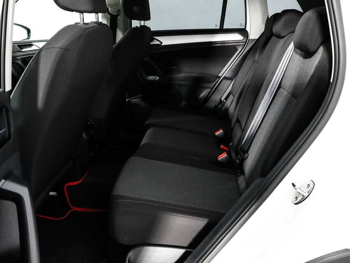 Купить Volkswagen Tiguan с пробегом. Фото: #7
