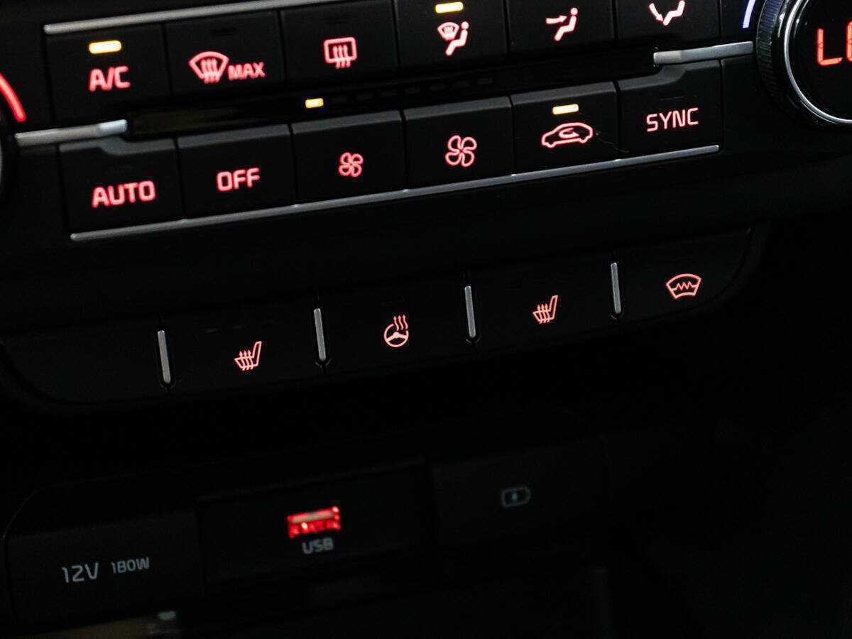 Купить Kia Ceed с пробегом. Фото: #16