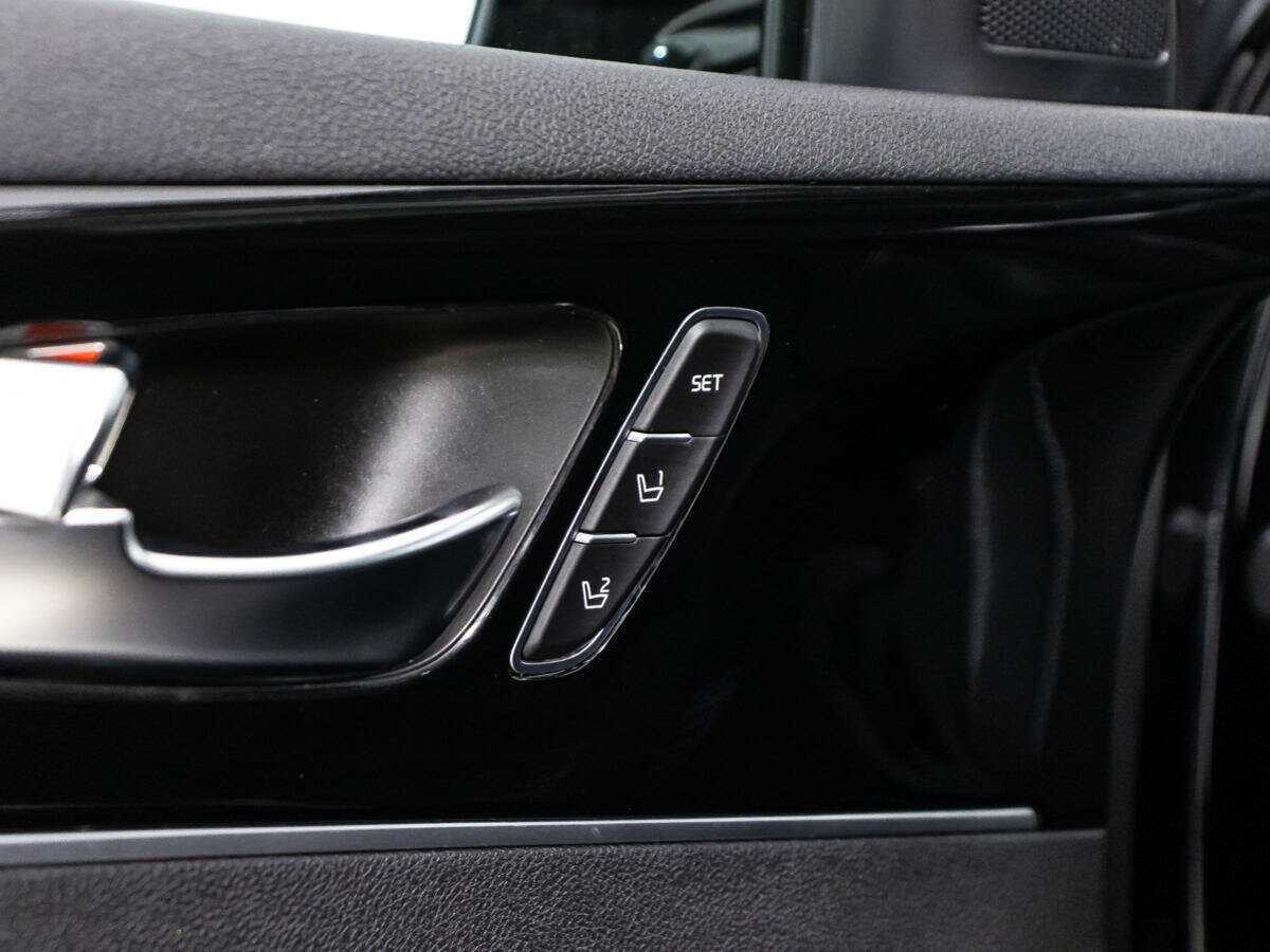 Купить Kia Sorento с пробегом. Фото: #20