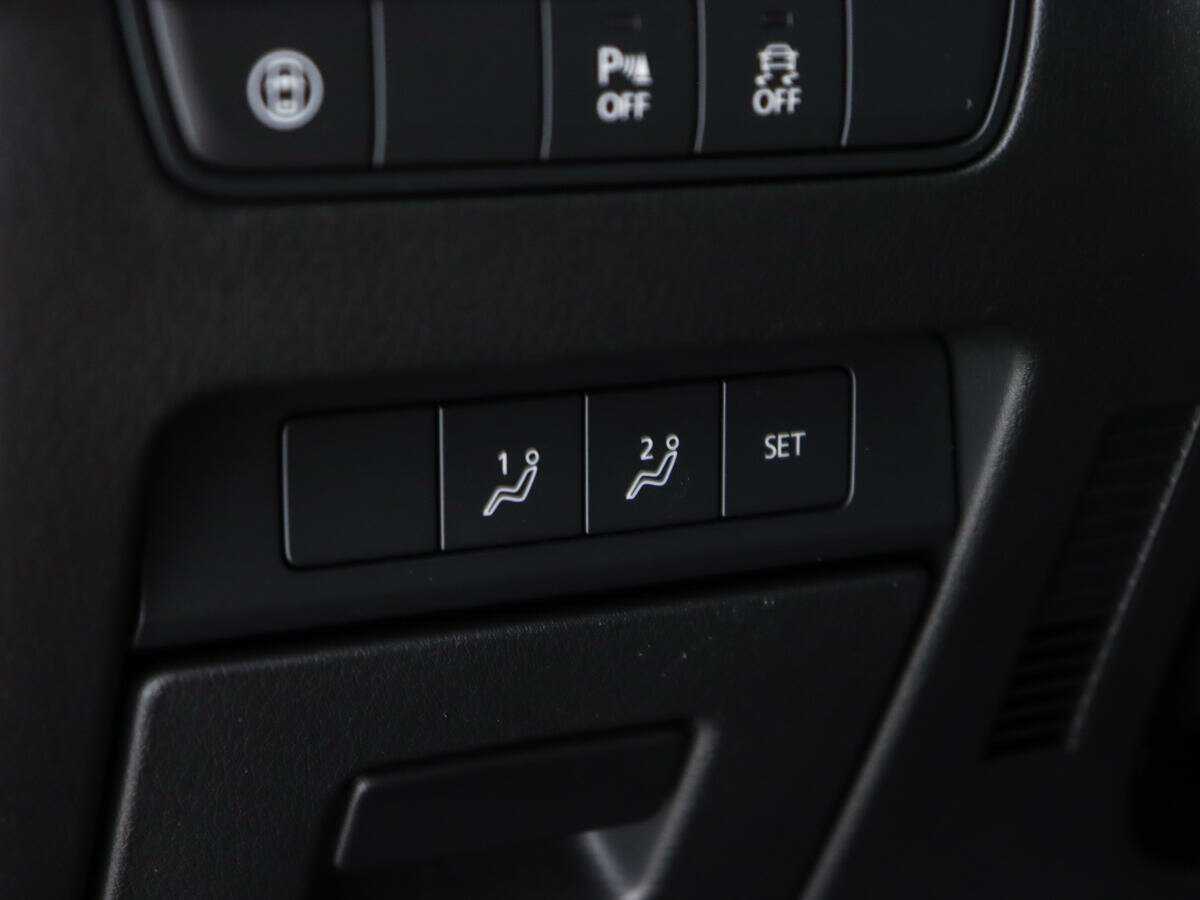 Купить Mazda 3 с пробегом. Фото: #16