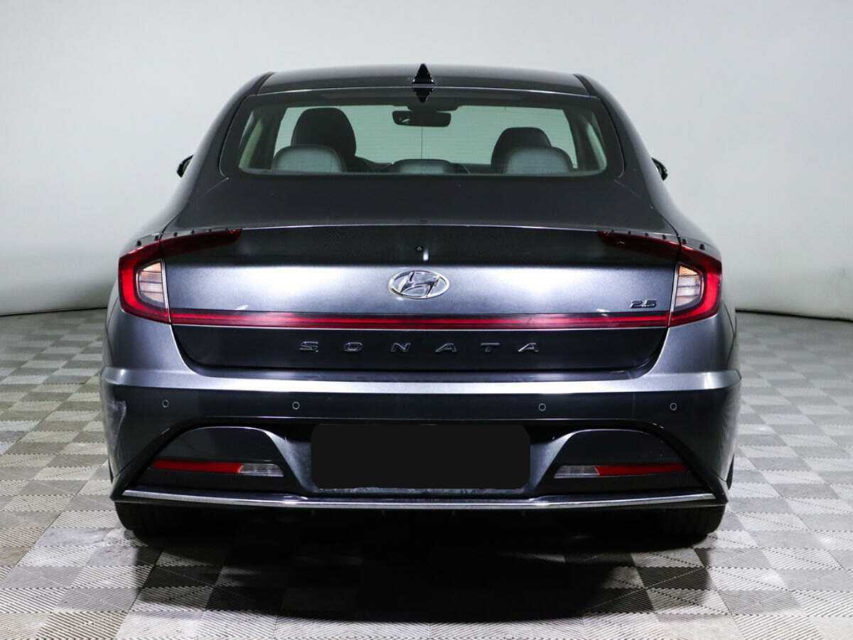 Купить Hyundai Sonata с пробегом. Фото: #4