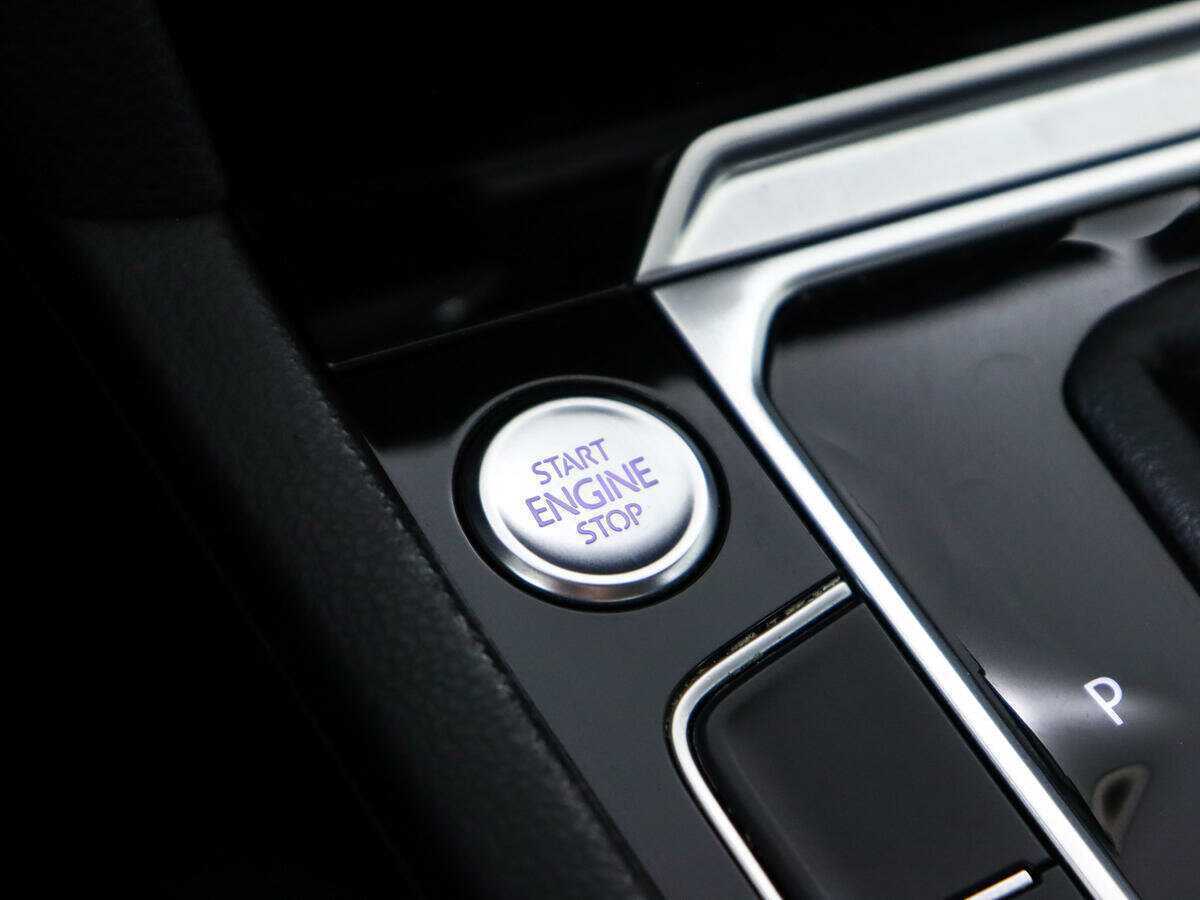 Купить Volkswagen Passat с пробегом. Фото: #13