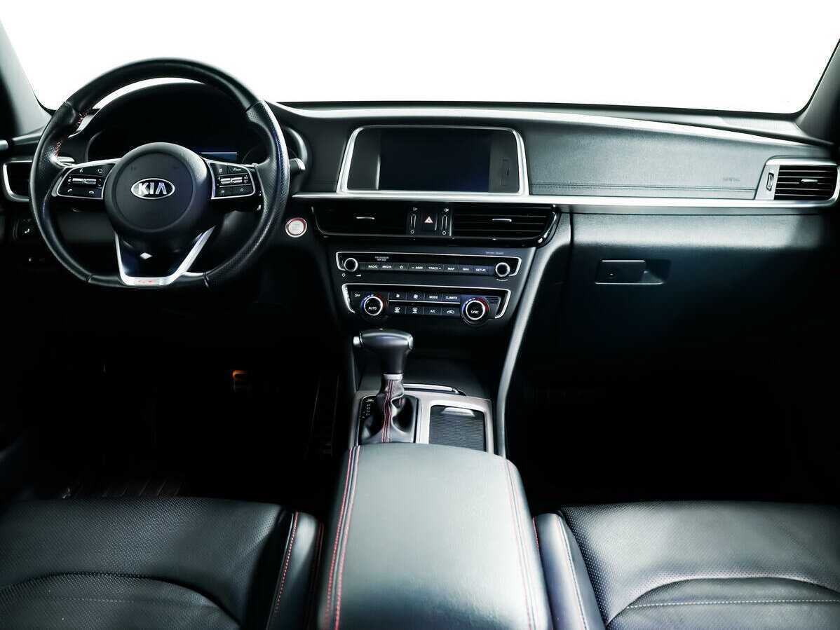Купить Kia Optima с пробегом. Фото: #10