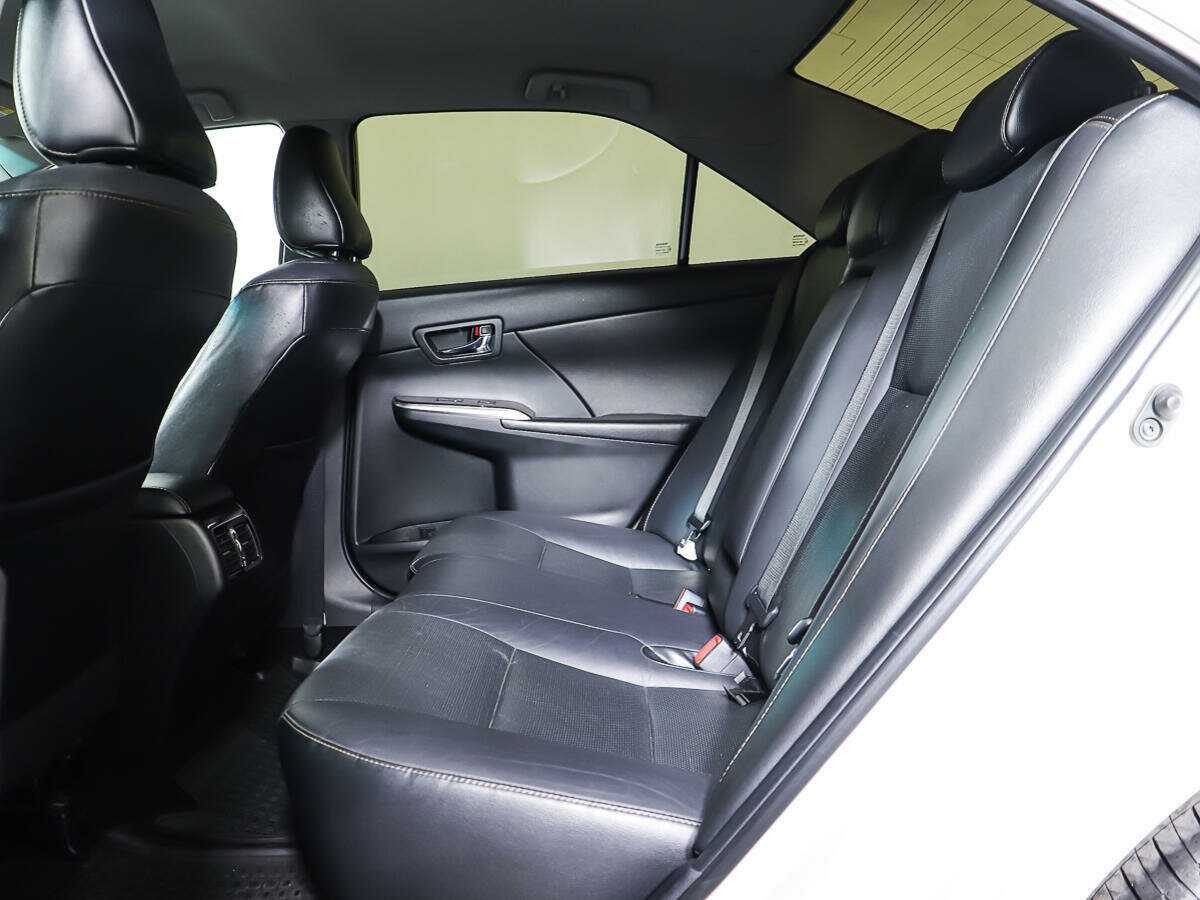 Купить Toyota Camry с пробегом. Фото: #9