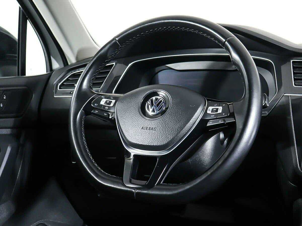 Купить Volkswagen Tiguan с пробегом. Фото: #9