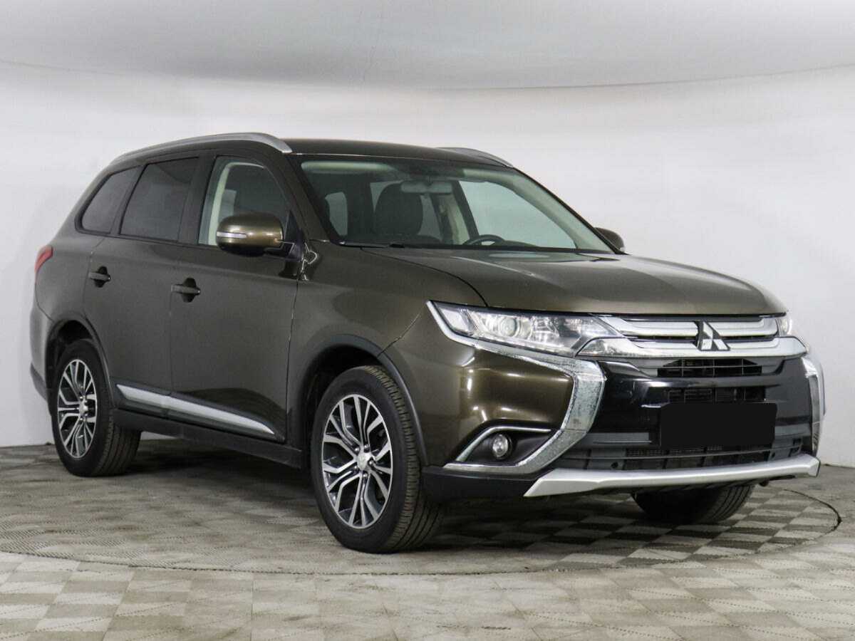 Купить Mitsubishi Outlander с пробегом. Фото: #2