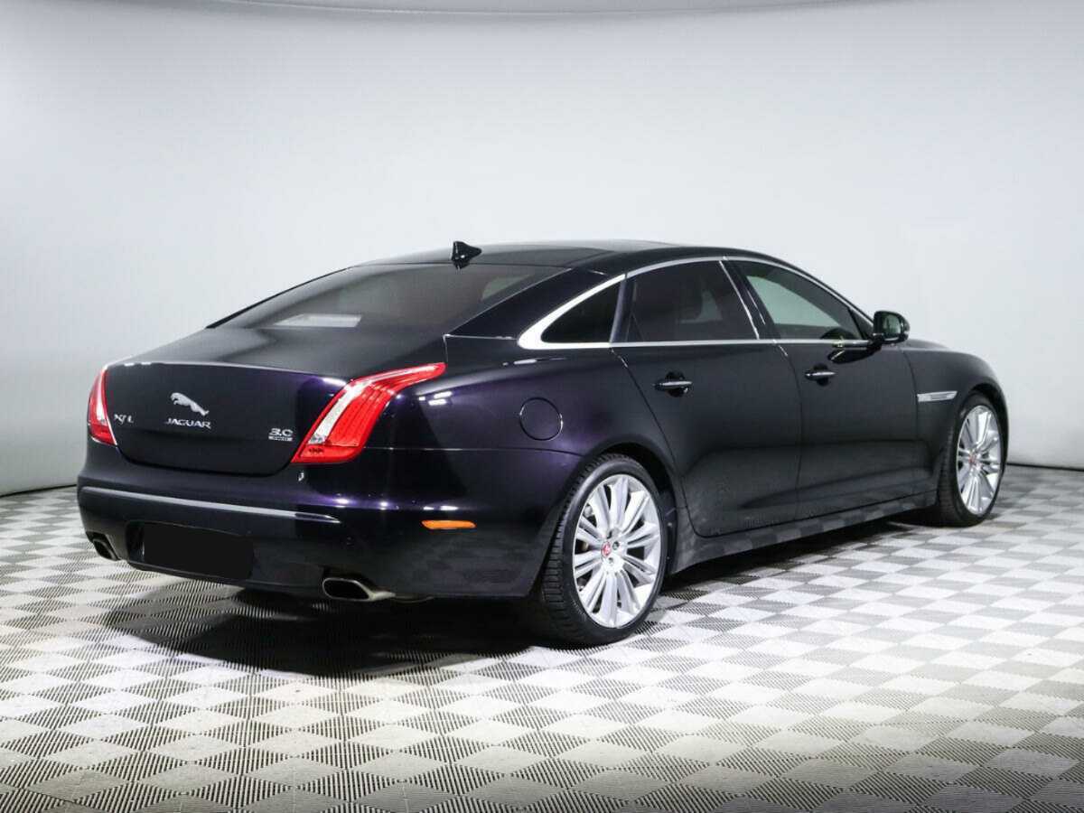 Купить Jaguar XJ с пробегом. Фото: #3