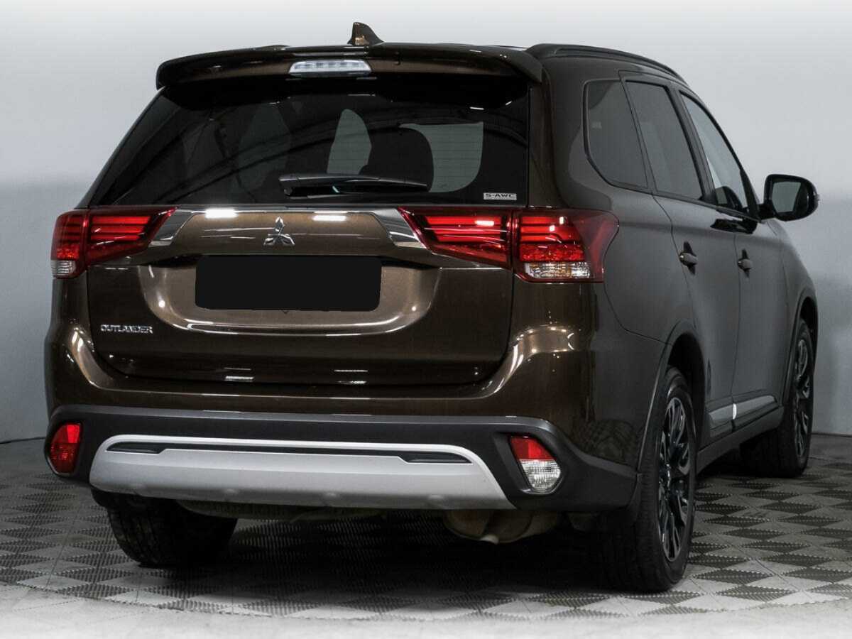 Купить Mitsubishi Outlander с пробегом. Фото: #4