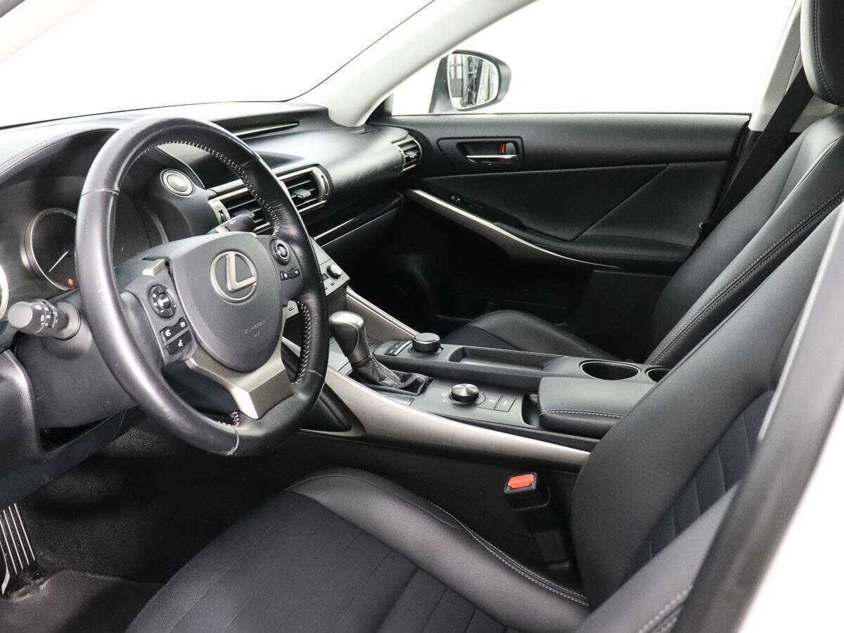 Купить Lexus IS с пробегом. Фото: #10