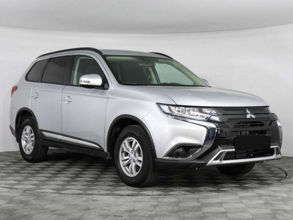 Купить Mitsubishi Outlander с пробегом. Фото: #2