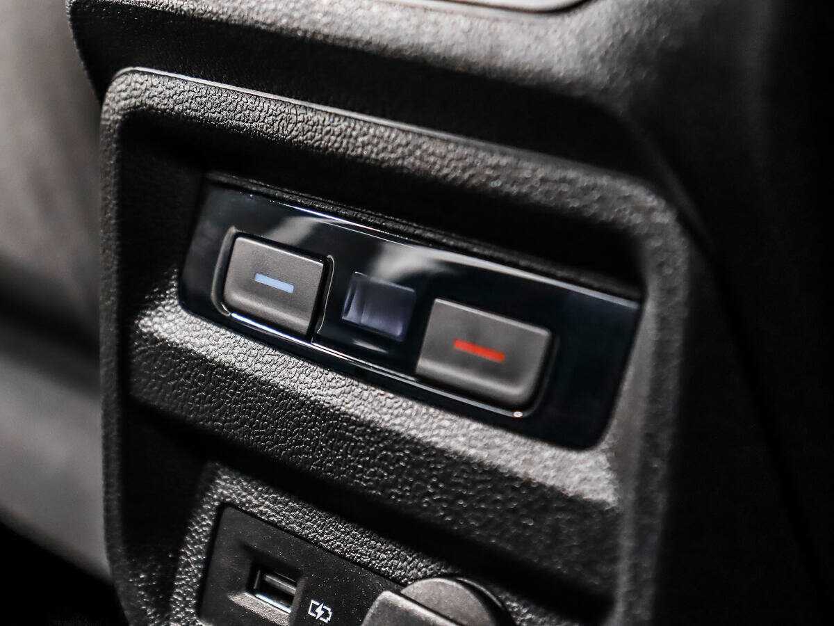 Купить Volkswagen Tiguan с пробегом. Фото: #11