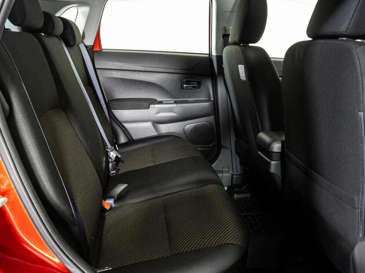 Купить Mitsubishi ASX с пробегом. Фото: #11