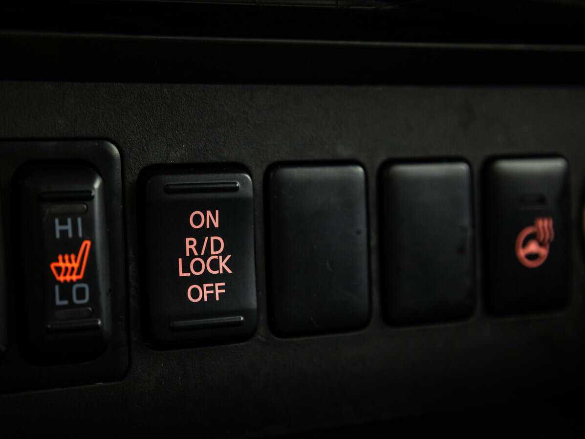 Купить Mitsubishi Pajero Sport с пробегом. Фото: #16