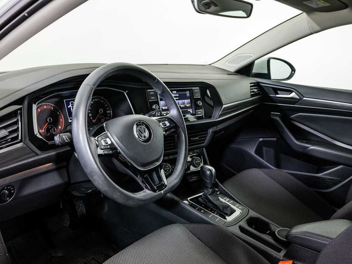 Купить Volkswagen Jetta с пробегом. Фото: #10