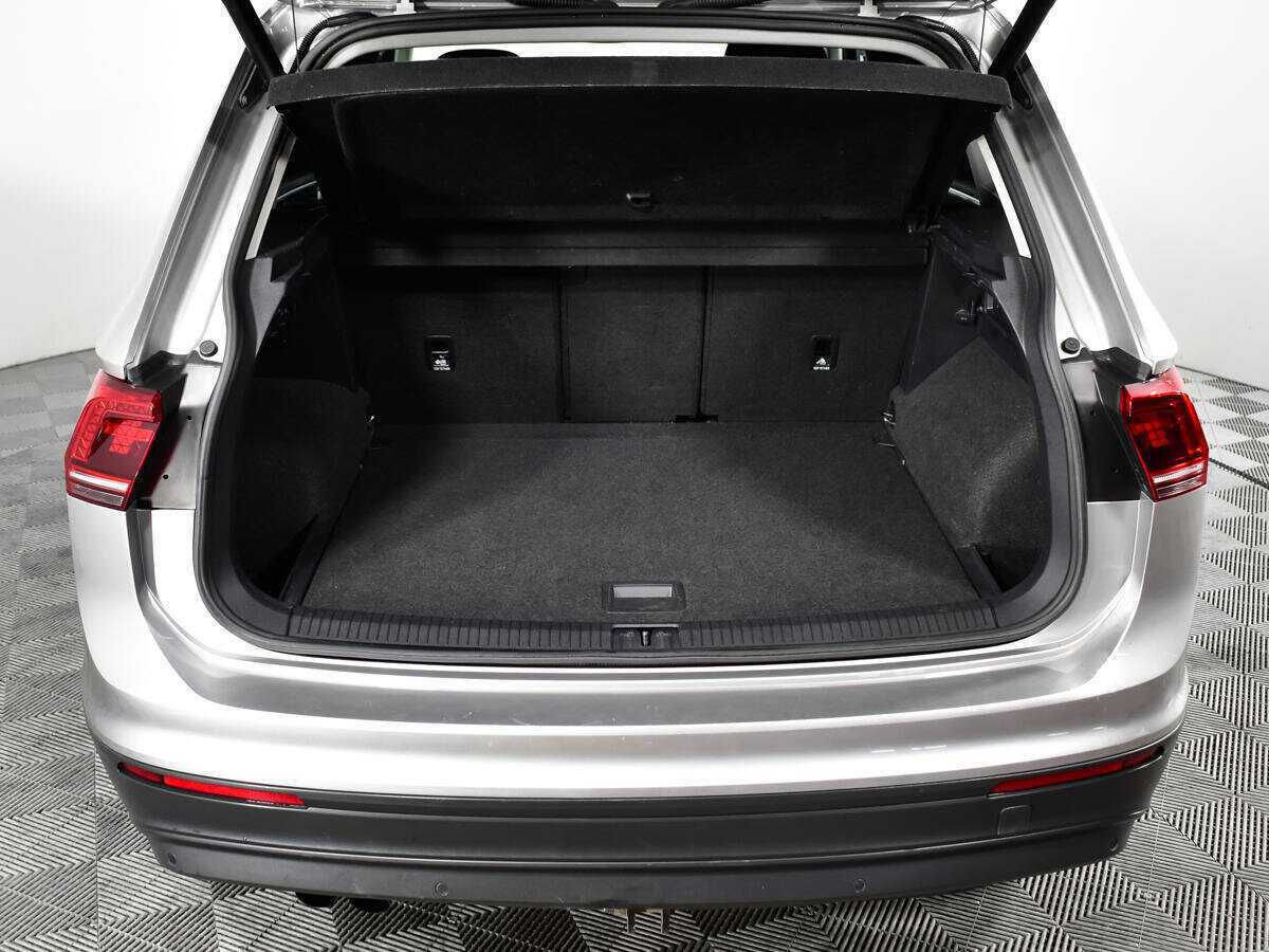 Купить Volkswagen Tiguan с пробегом. Фото: #16