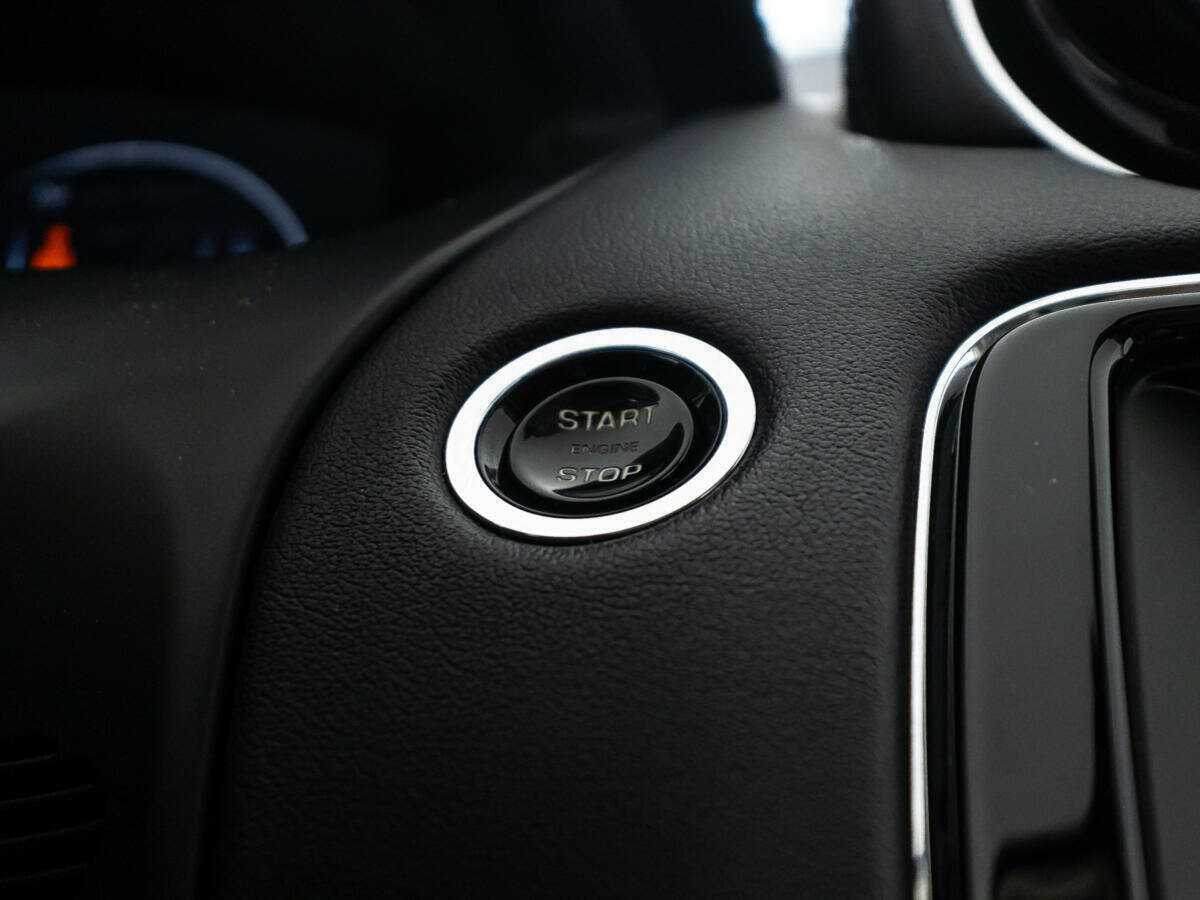 Купить Jaguar XJ с пробегом. Фото: #24