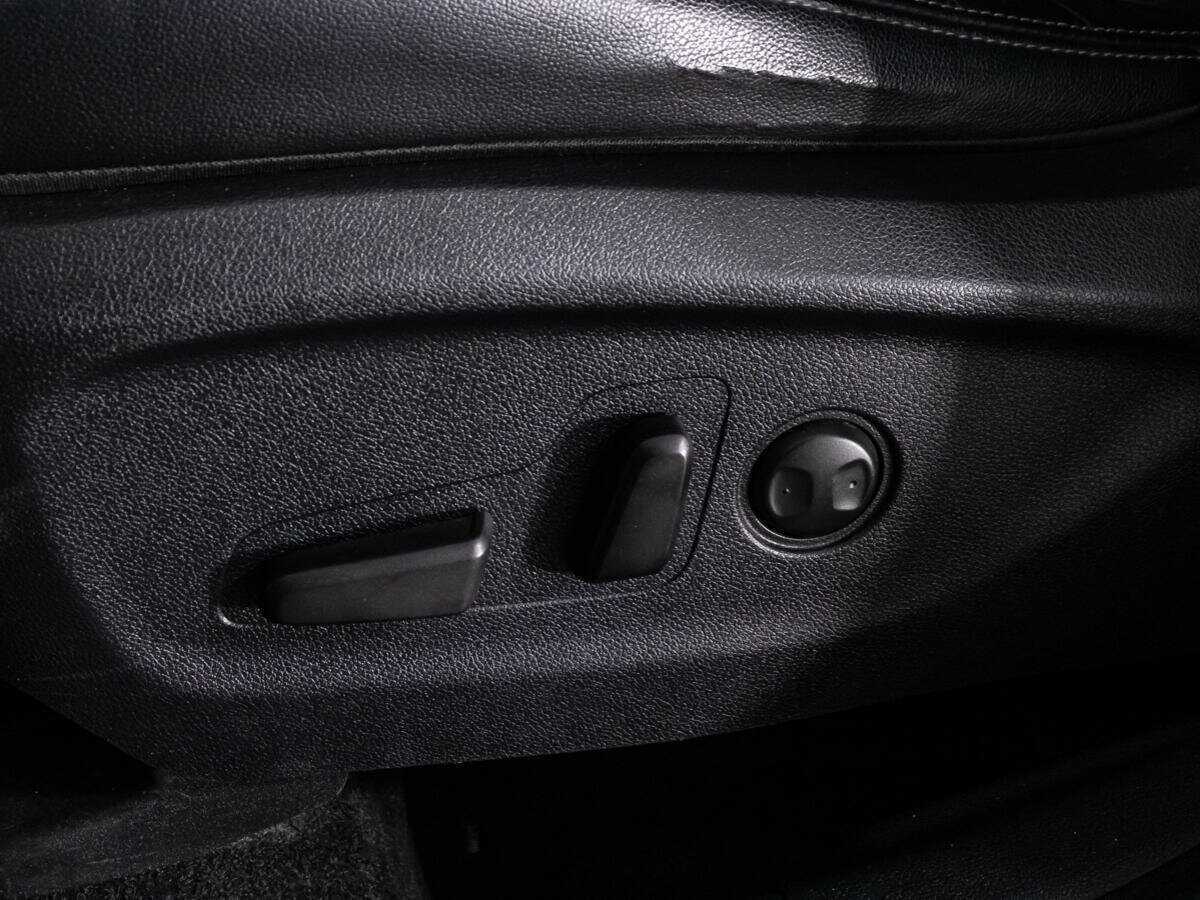 Купить Kia Sorento с пробегом. Фото: #23