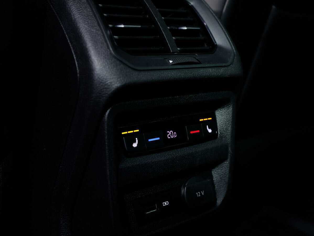 Купить Volkswagen Tiguan с пробегом. Фото: #9