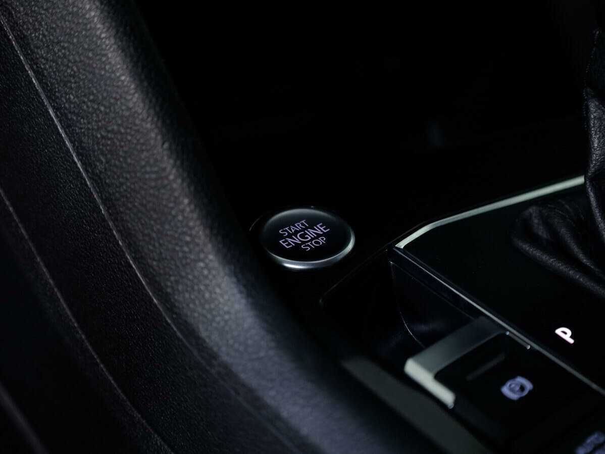 Купить Volkswagen Tiguan с пробегом. Фото: #11