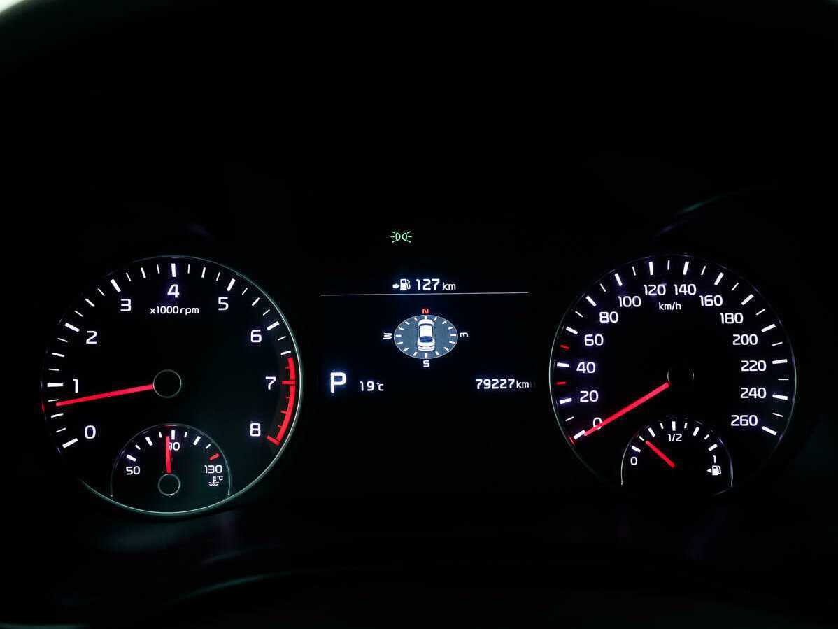 Купить Kia Optima с пробегом. Фото: #9