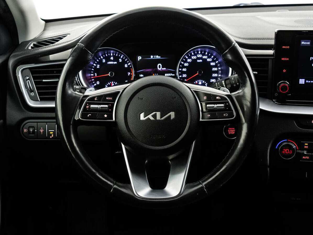 Купить Kia Ceed с пробегом. Фото: #9