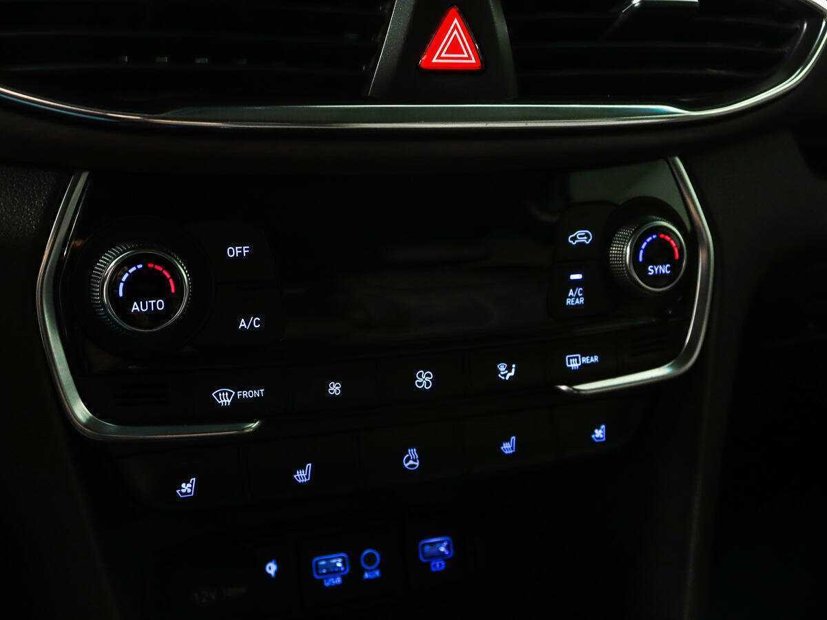 Купить Hyundai Santa Fe с пробегом. Фото: #20