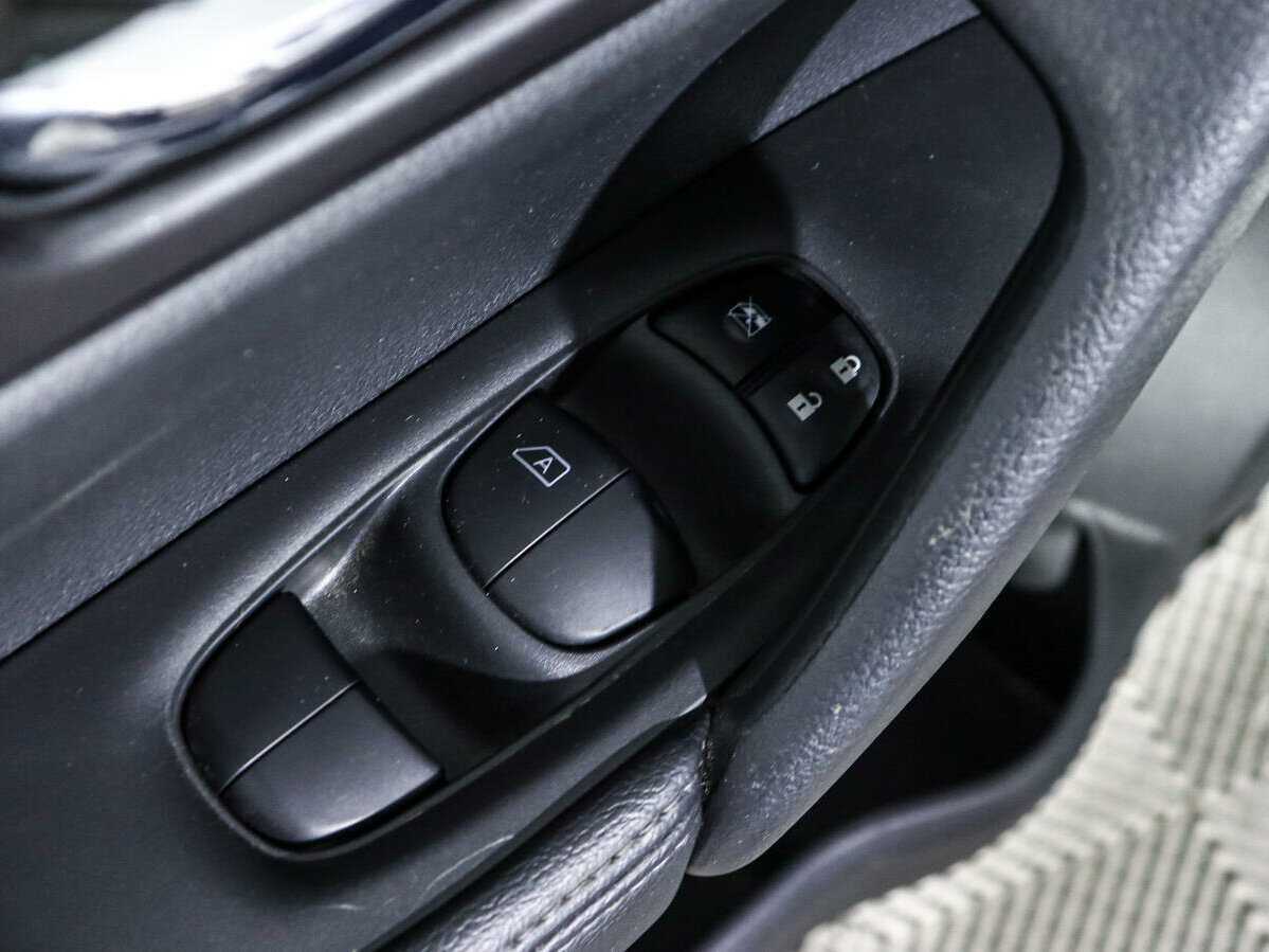 Купить Nissan X-Trail с пробегом. Фото: #14