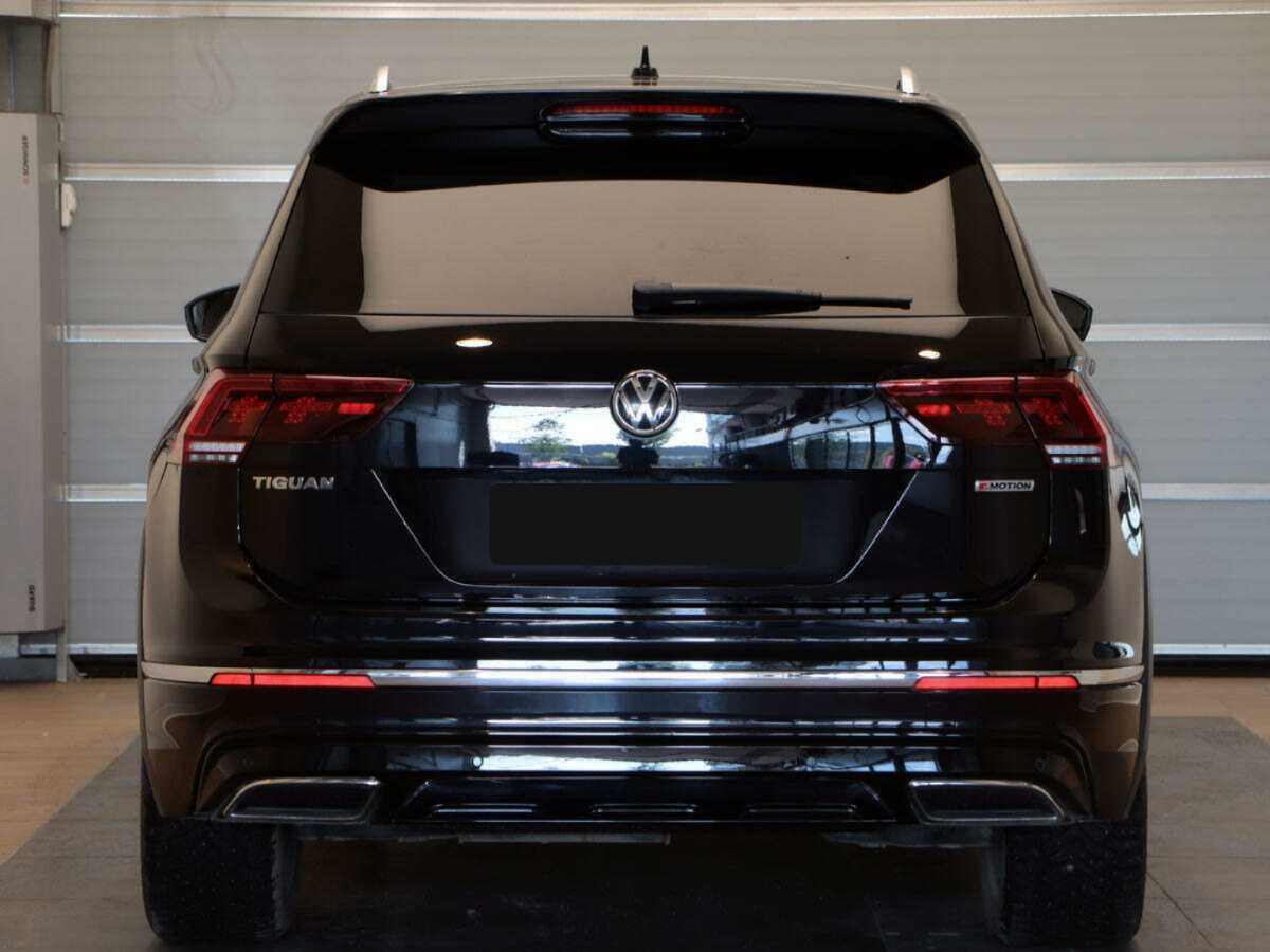 Купить Volkswagen Tiguan с пробегом. Фото: #4