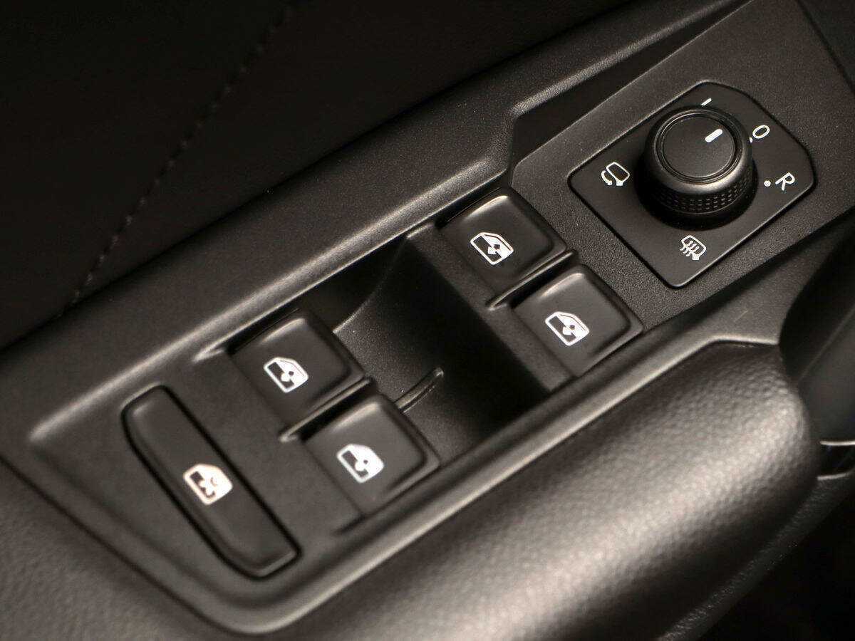 Купить Volkswagen Tiguan с пробегом. Фото: #13