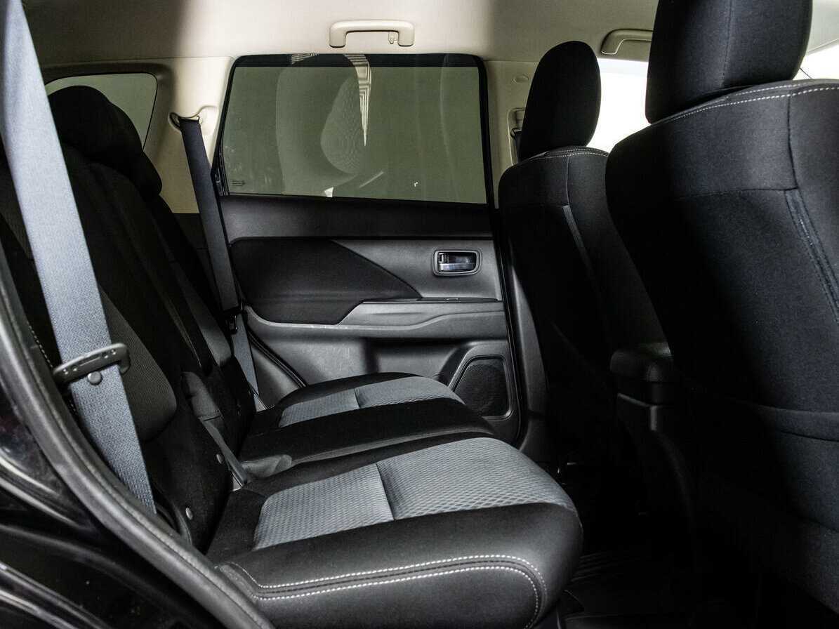 Купить Mitsubishi Outlander с пробегом. Фото: #15