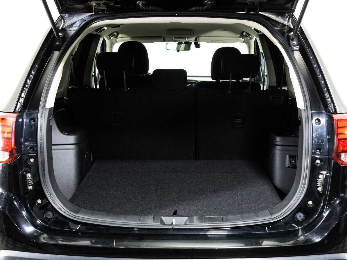 Купить Mitsubishi Outlander с пробегом. Фото: #16