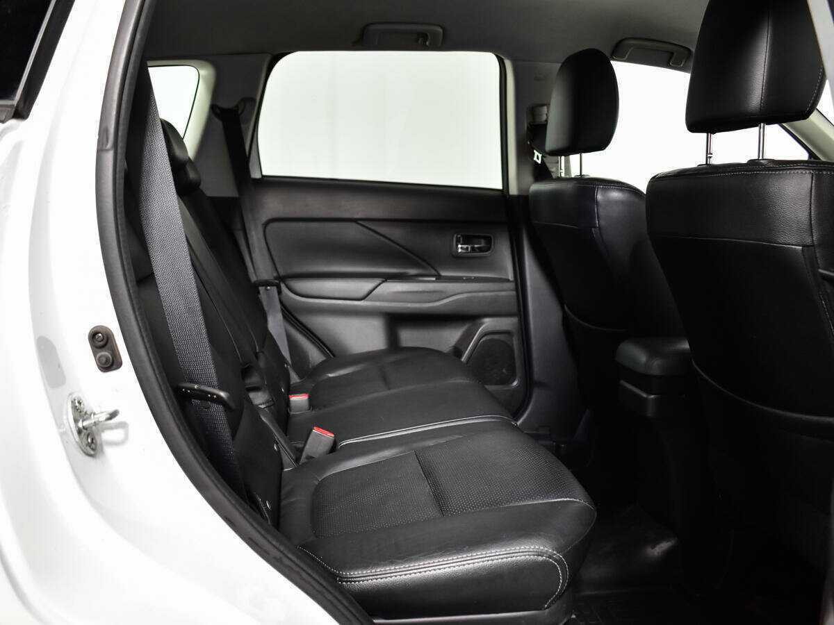 Продажа Б/У Митсубиши Оутлэндер. Фото: #9