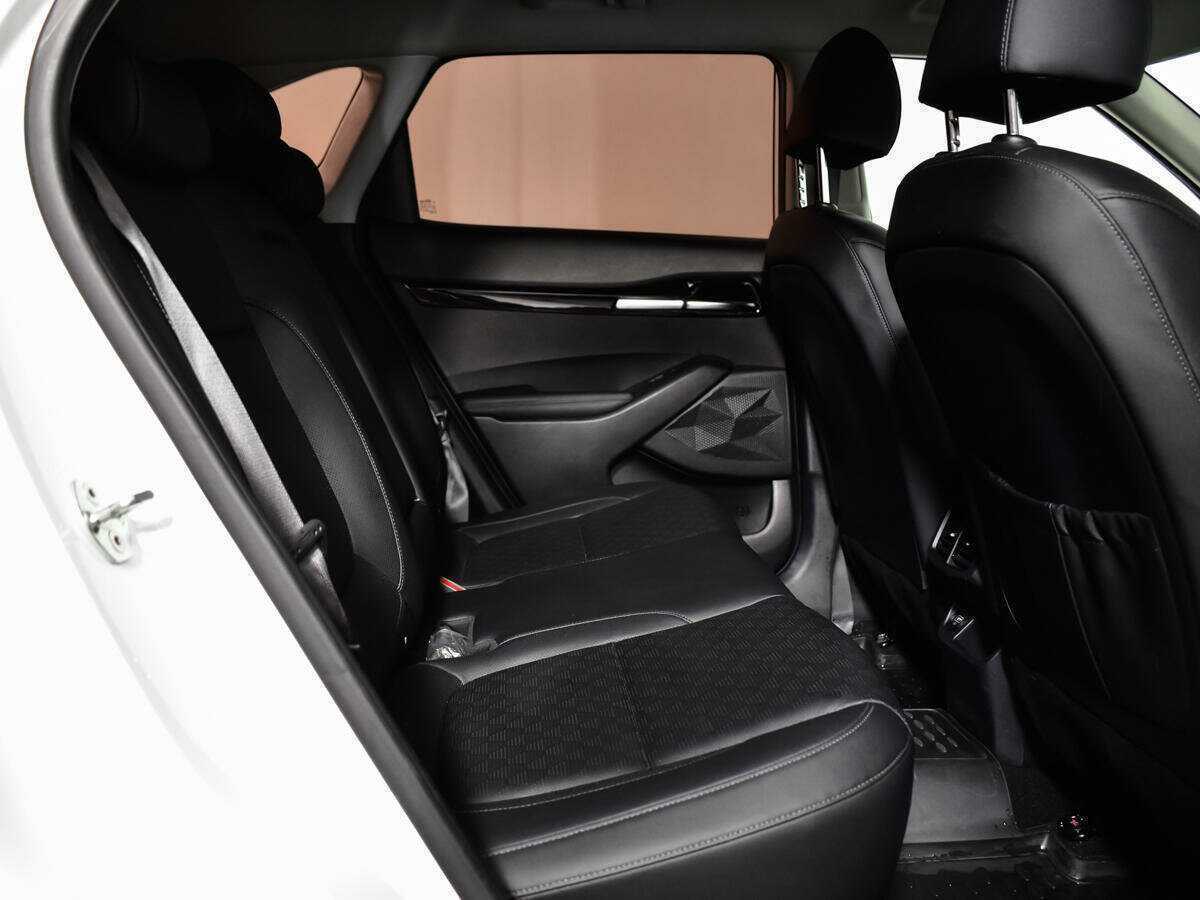 Купить Kia Seltos с пробегом. Фото: #7