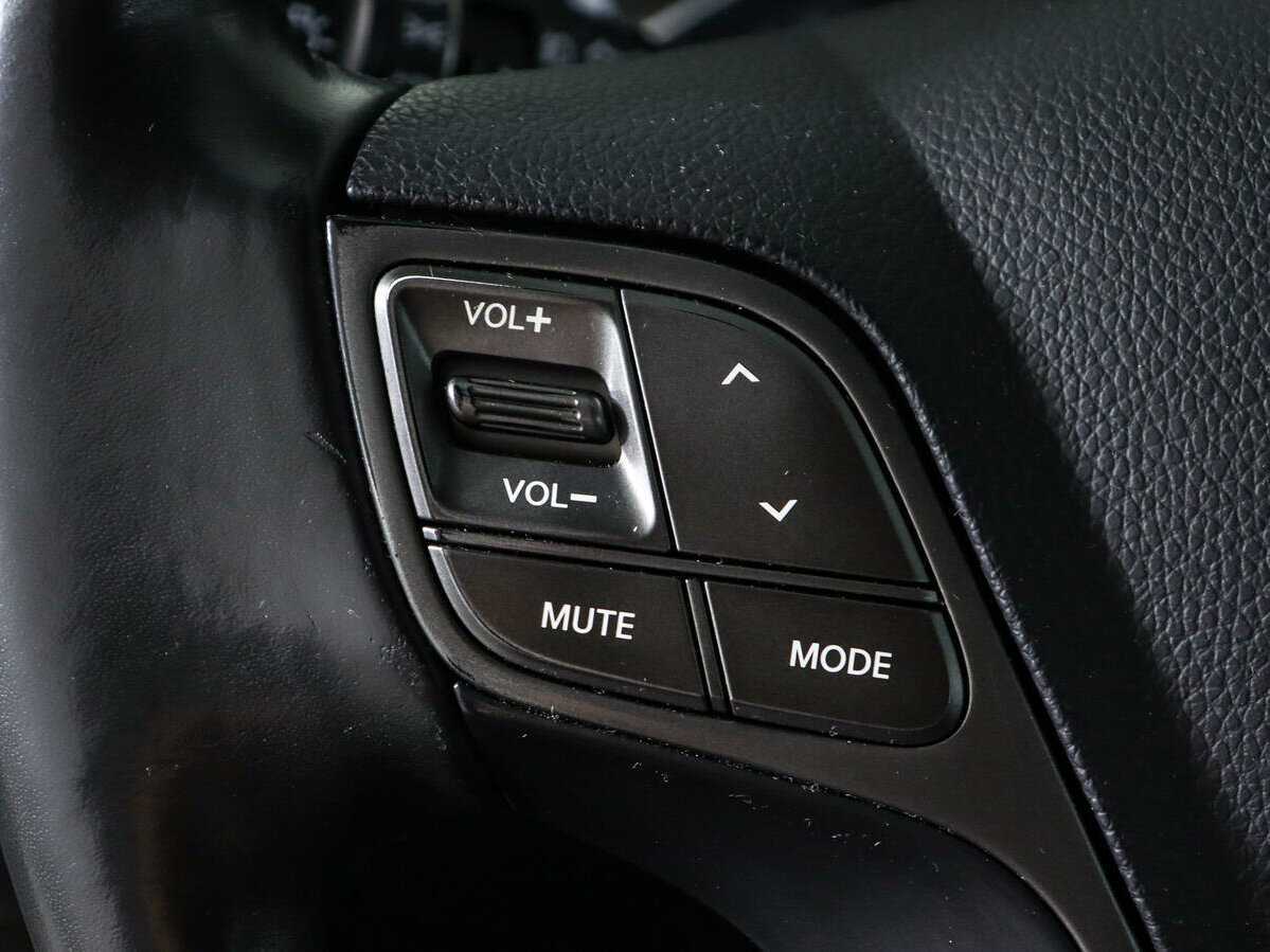 Купить Hyundai Santa Fe с пробегом. Фото: #18