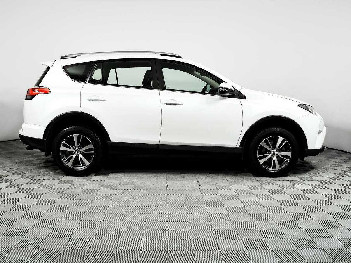 Купить Toyota RAV4 с пробегом. Фото: #3