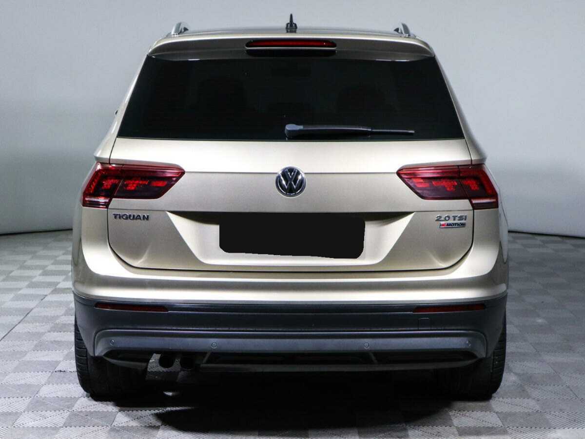 Купить Volkswagen Tiguan с пробегом. Фото: #4