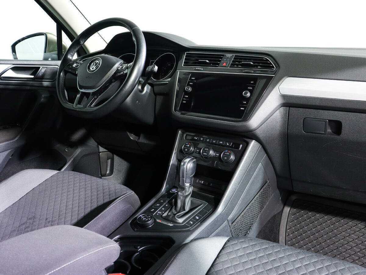 Купить Volkswagen Tiguan с пробегом. Фото: #6
