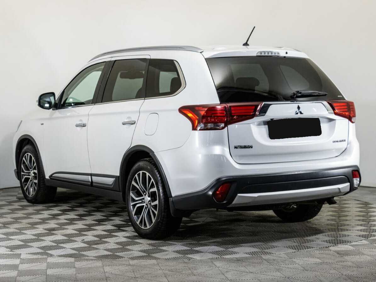 Купить Mitsubishi Outlander с пробегом. Фото: #6