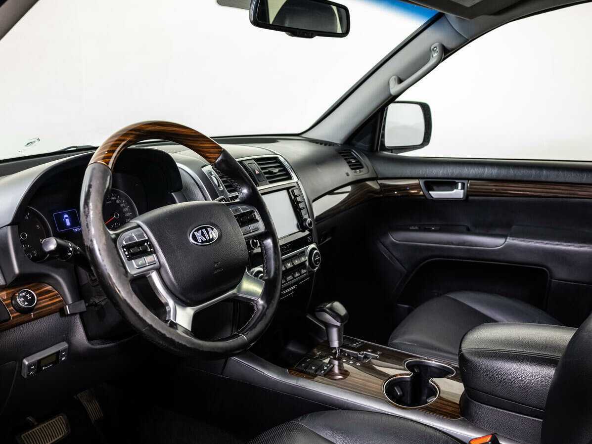 Купить Kia Mohave с пробегом. Фото: #10