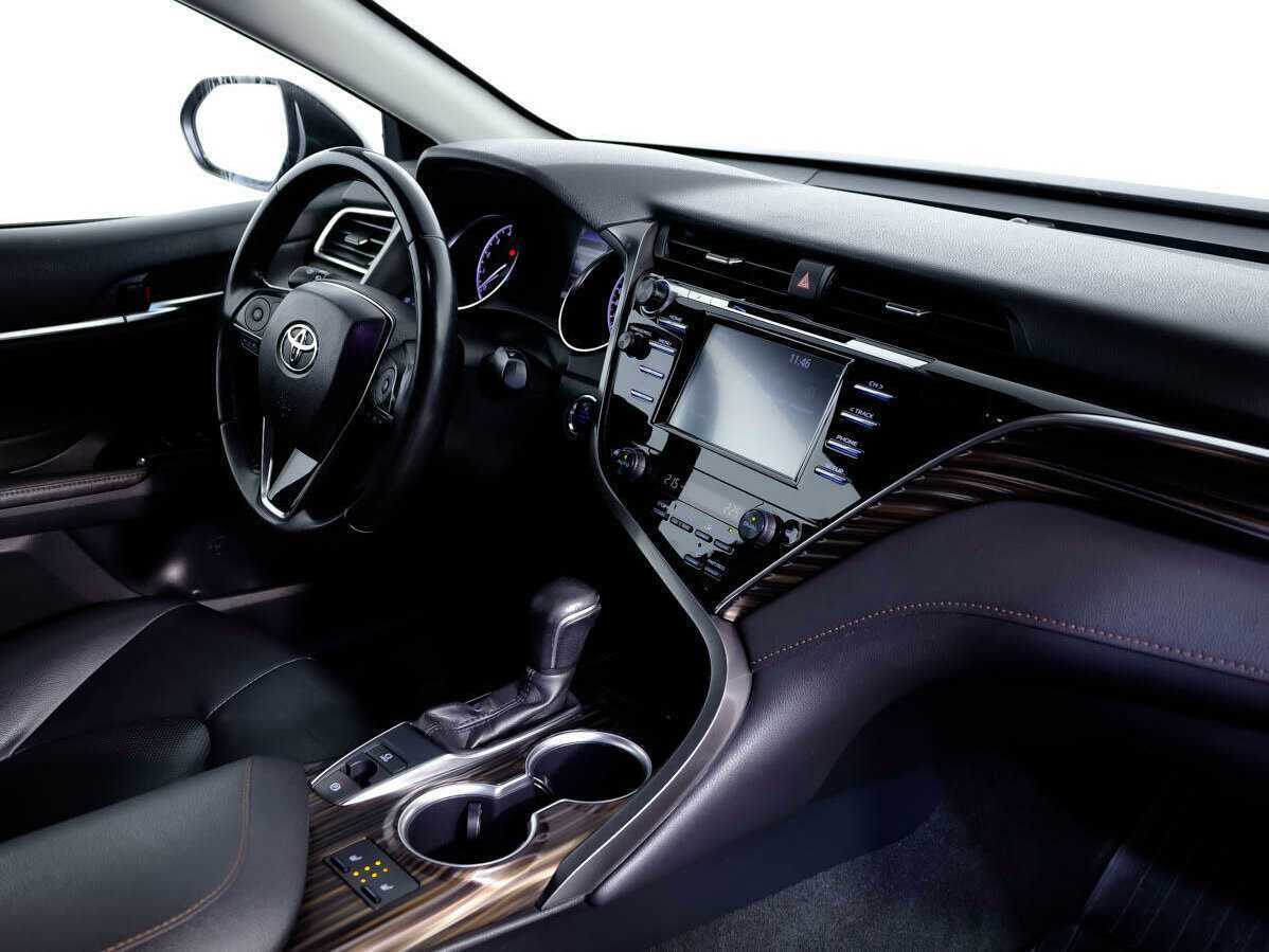 Купить Toyota Camry с пробегом. Фото: #15
